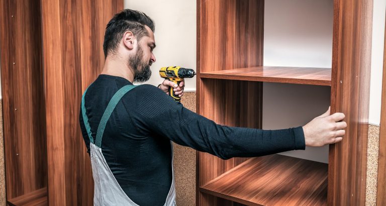 فك وتركيب اثاث الرياض